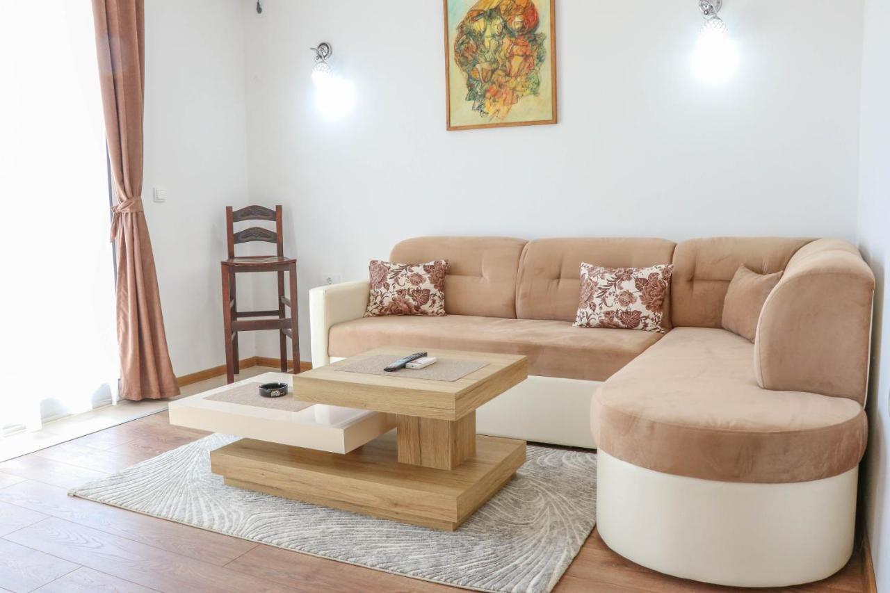 B&B Lovac Hasa 2 Улцинь Екстер'єр фото